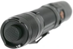 Fenix UC35 V2.0 Aufladbare LED-Taschenlampe 12 Fenix UC35 V2.0 Aufladbare LED-Taschenlampe -Schnitt Pro Verkäufe FEUC35 05 fenix v2018