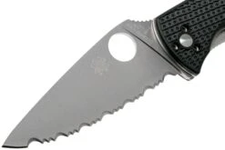 Spyderco Tenacious Lightweight C122SBK FRN Taschenmesser Mit Wellenschliff -Schnitt Pro Verkäufe SPC122SBK 03 spyderco